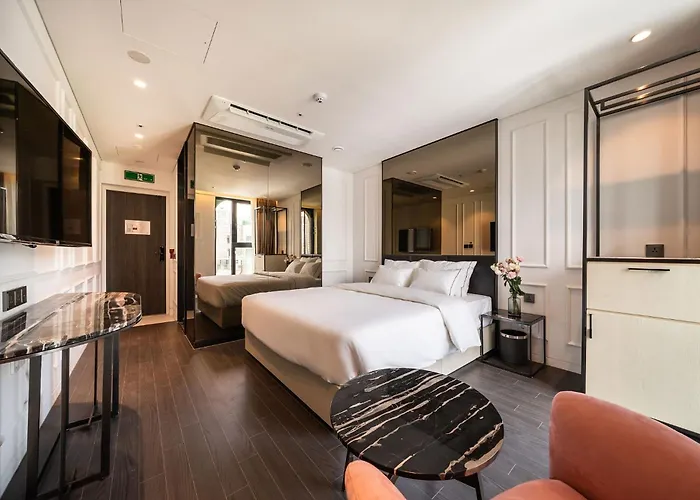 The Castle Jamsil Sports Complex Hotel 2*