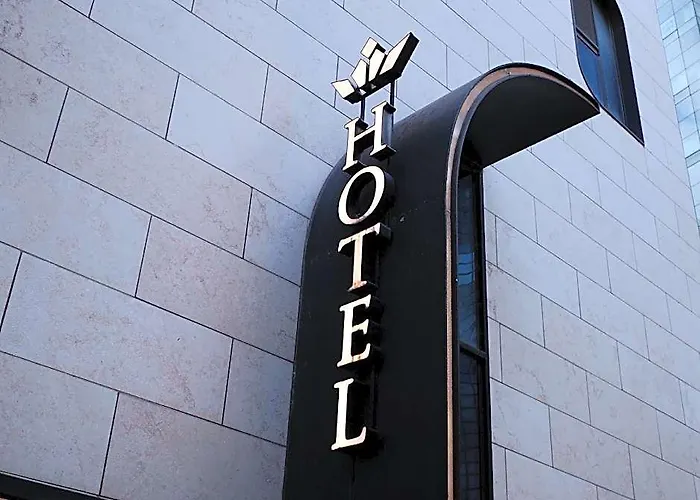 The Castle Jamsil Sports Complex Hotel 2*